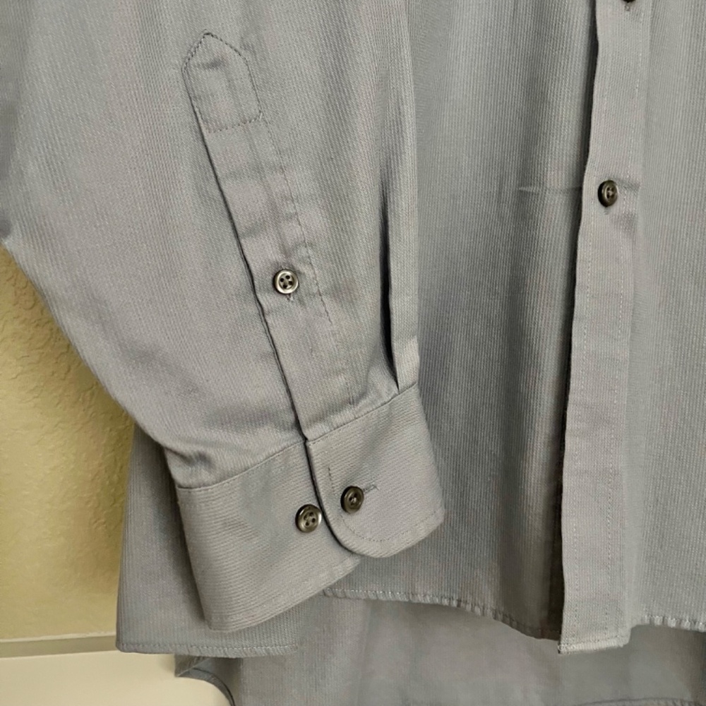 Van Heusen Men's Regular Fit Dress Shirt Wrinkle Free 17-34/35 - Picture 4 of 10